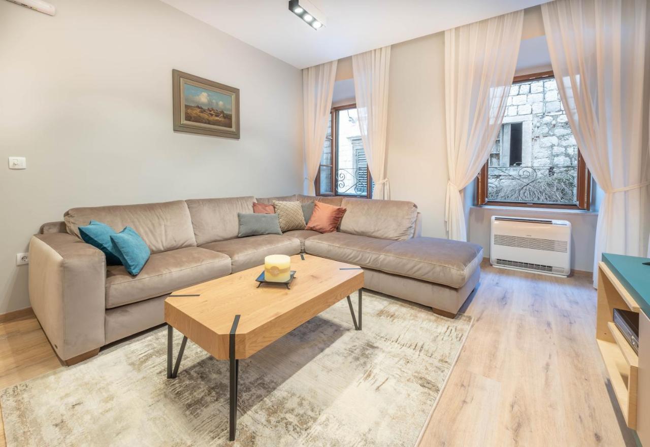 Sasha Di Cattaro - Old Town Lux Apartment Dış mekan fotoğraf